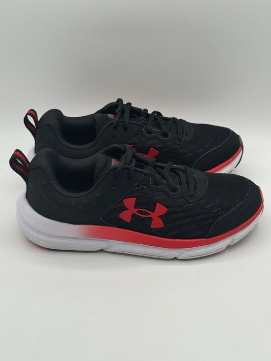 Under Armour Charged Assert 10 Size 7 Low Black Red White Camo Preowned - Picture 1 of 12